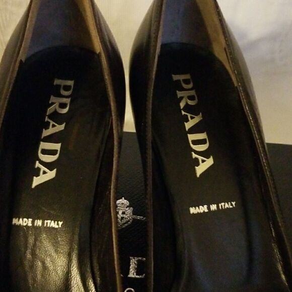 Vintage Prada Milano women's Shoes size pre-owned - Picture 4 of 7